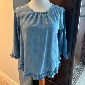 Chambray Gap top